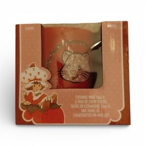 New Strawberry Shortcake Custard Cat Ceramic 16oz Mug with Crew Socks Womens